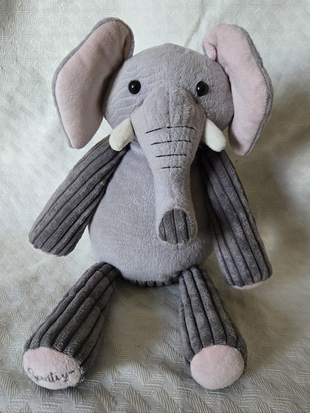 Scentsy "Ollie" Gray and Pink Buddy Plush Elephant Lavendar Scent Bag